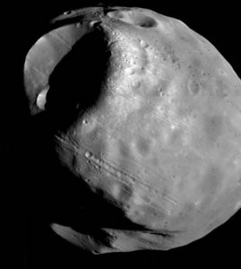Фобос — один из двух спутников Марса