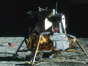 Лунный модуль «Аполлон-14» «Антарес» на фото НАСА AS14 66 9277
