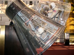Спускаемый аппарат КК «Джемини-4» в музейной экспозиции