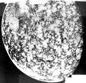 Поверхность Каллисто (спутник Юпитера), сфотографированная «Вояджером-1»